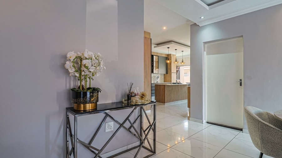 4 Bedroom Property for Sale in Waterkloof East North West